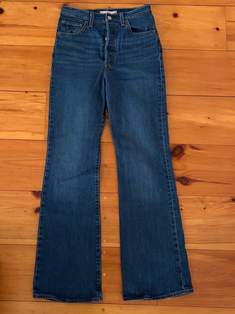 Levis Ribcage Bootcut - Picture 3 of 11